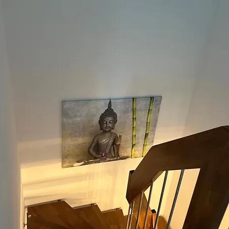 Ct Apartment *